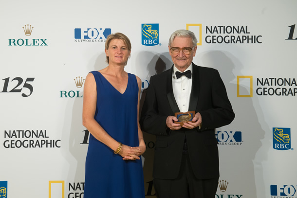 Image of E.O. Wilson and paleontologist Louise Leakey.