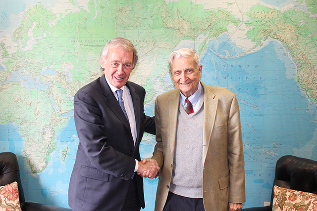 Image of Senator Edward J. Markey and E.O. Wilson  shaking hands.