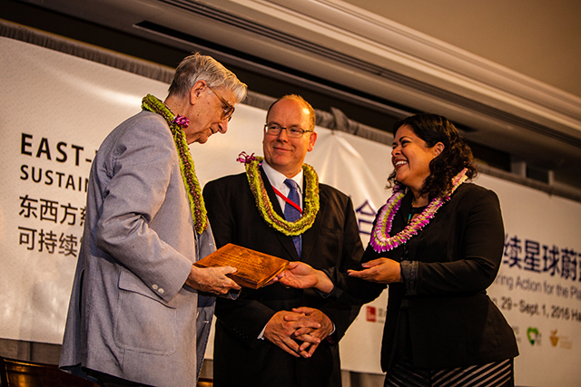 Image of E.O. Wilson, His Serene Highness Prince Albert II of Monaco, and Maya Soetero-Ng at the East-West Sustainability Summit.