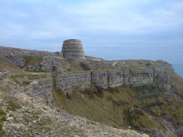 Image of a rock cliff.