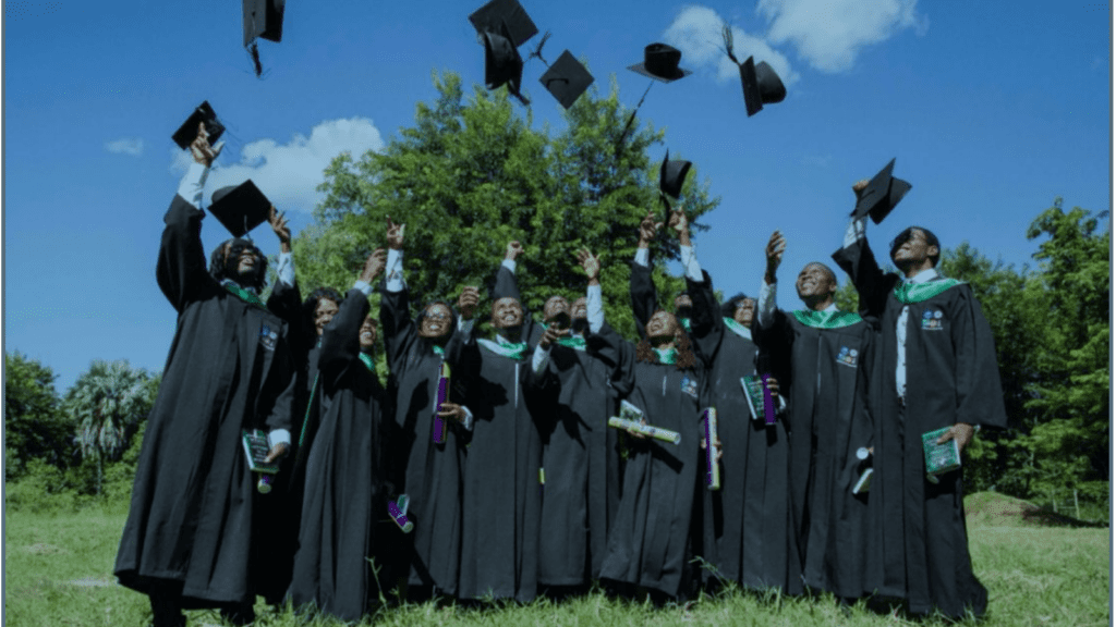 Image of Masters students graduating in Gorongosa. 