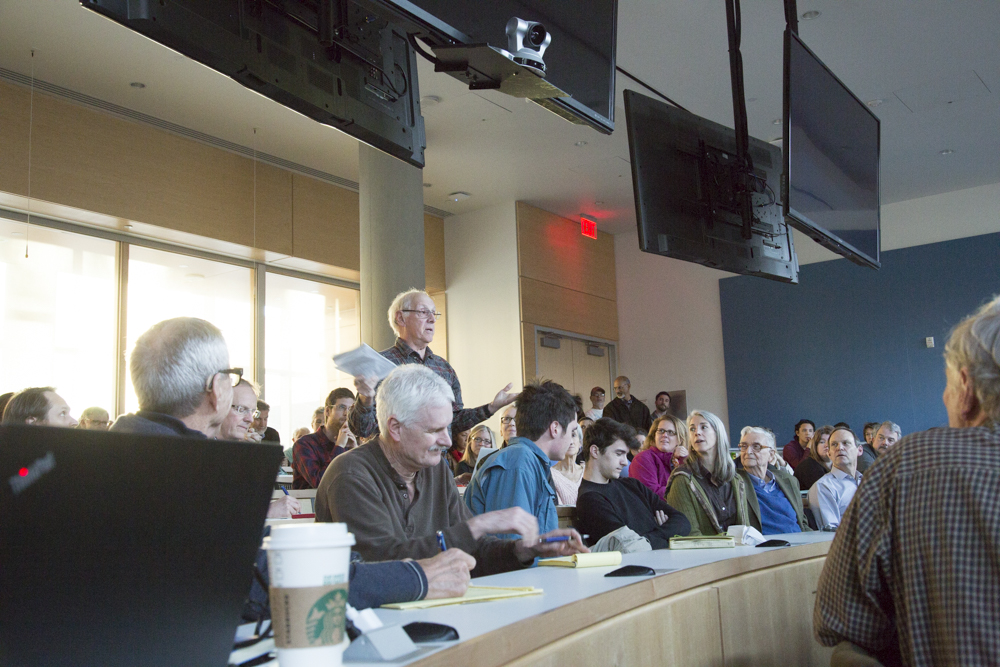 Picture of the event crowd.